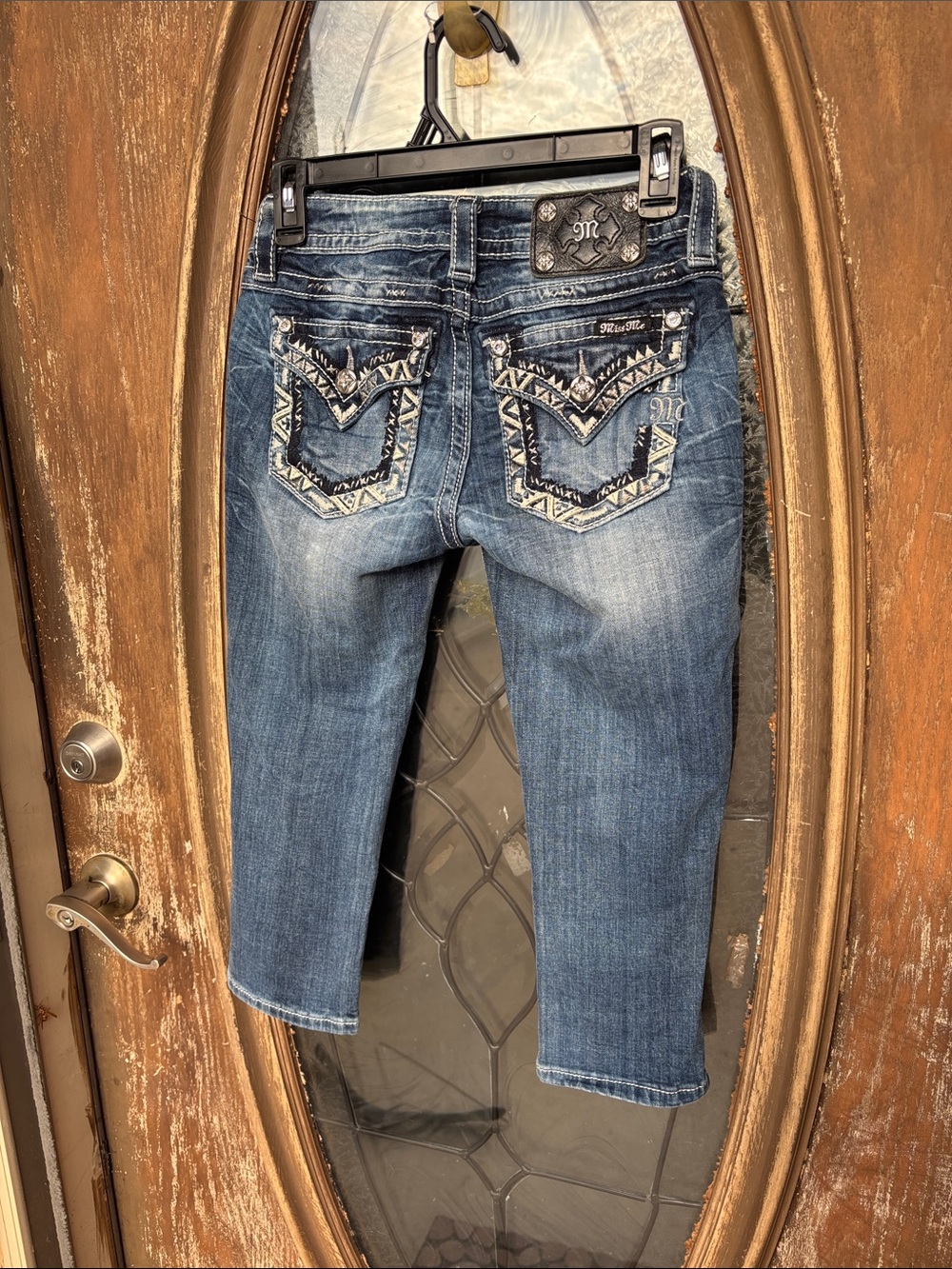 Miss me low rise Capri jeans! Size 25